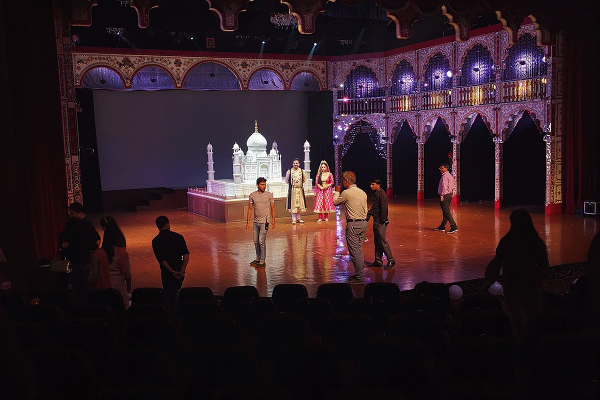kalakriti cultural convention center agra